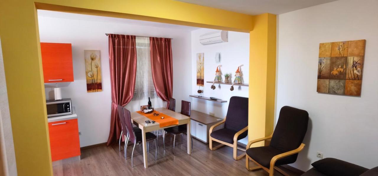 Apartments Fantazija Ρόβινι Εξωτερικό φωτογραφία