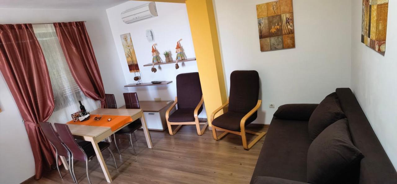 Apartments Fantazija Ρόβινι Εξωτερικό φωτογραφία