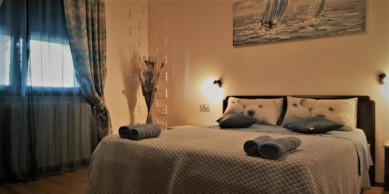 Apartments Fantazija Ρόβινι Εξωτερικό φωτογραφία
