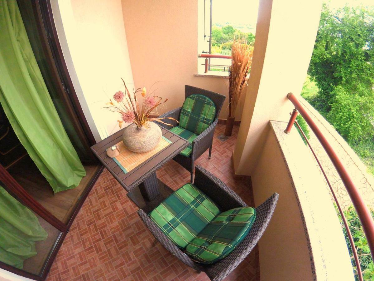 Apartments Fantazija Ρόβινι Εξωτερικό φωτογραφία