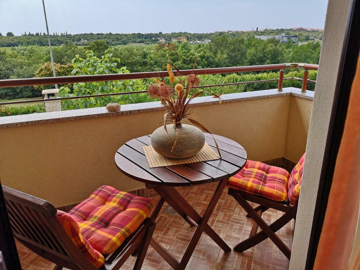 Apartments Fantazija Ρόβινι Εξωτερικό φωτογραφία